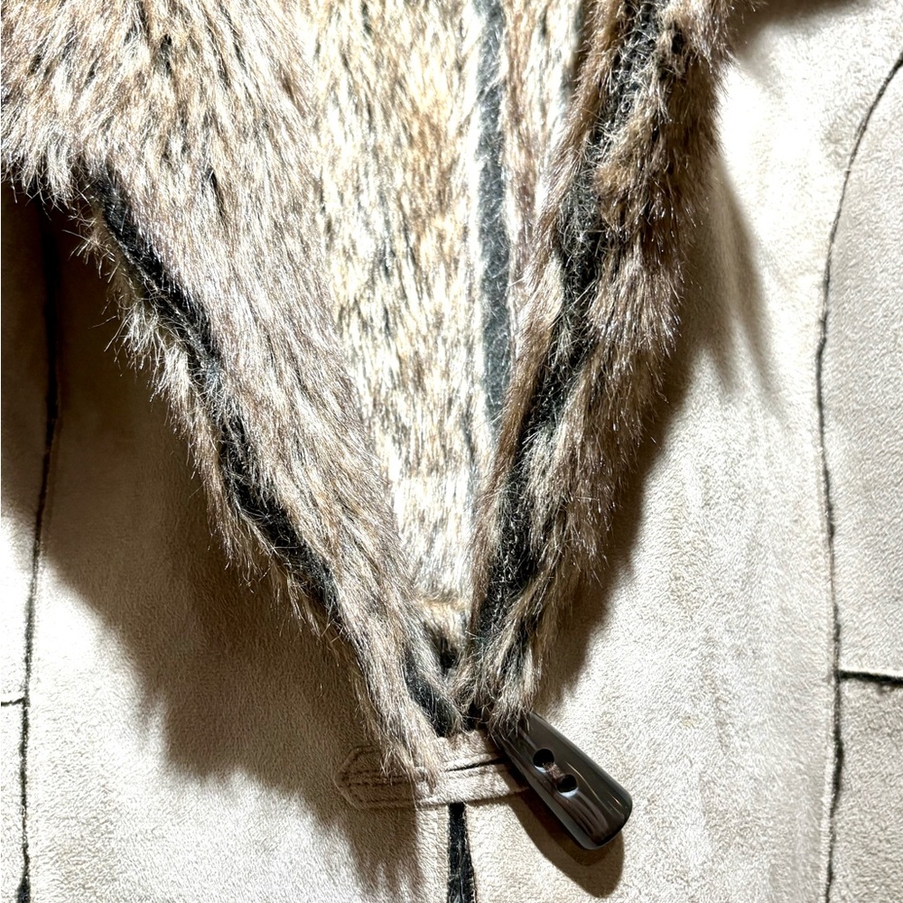 Fever Faux Fur Trimmed Taupe/Beige Suede Vest - Picture 3 of 8